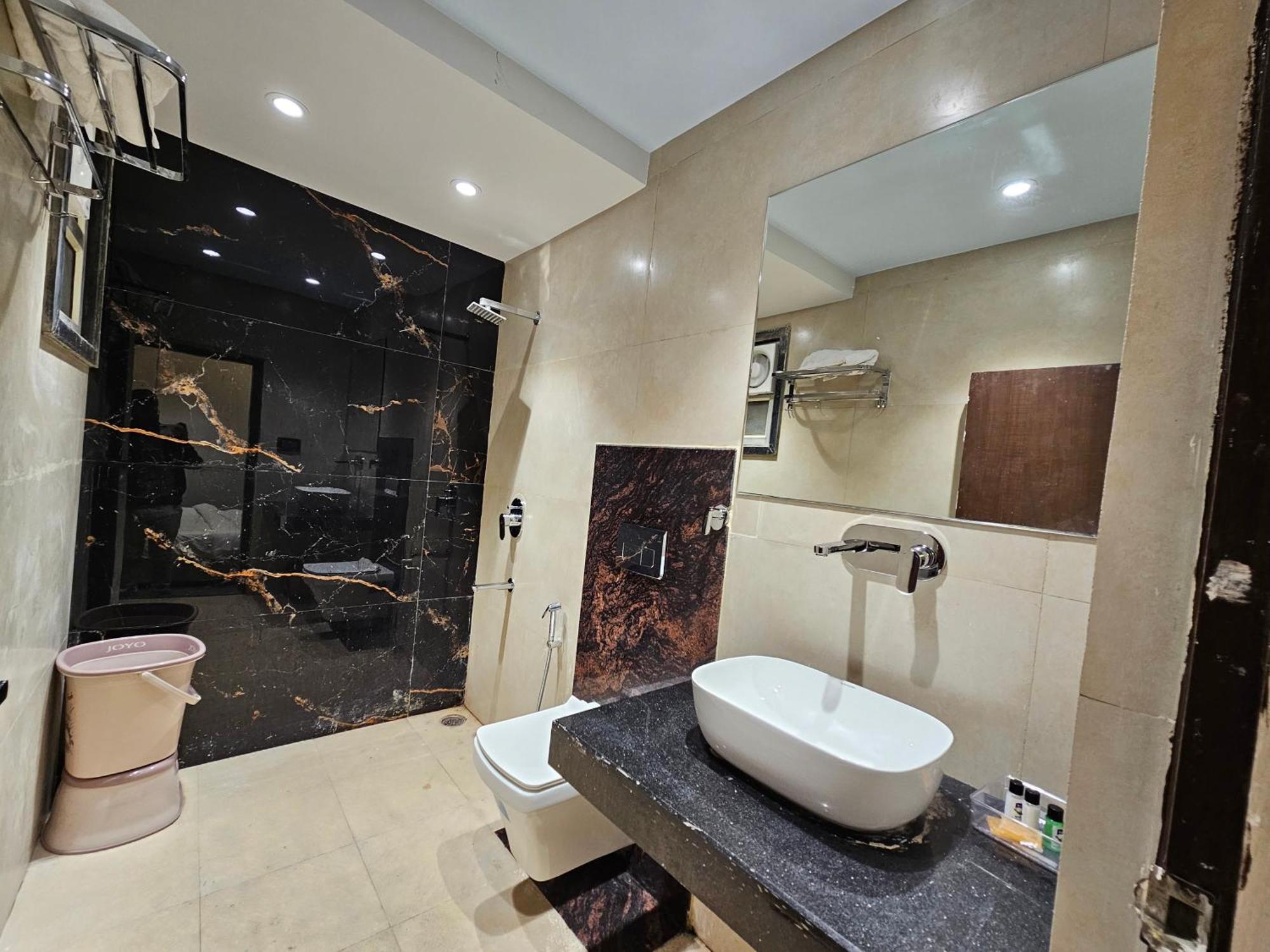 Hotel Mk Vivanta Gwalior Eksteriør billede