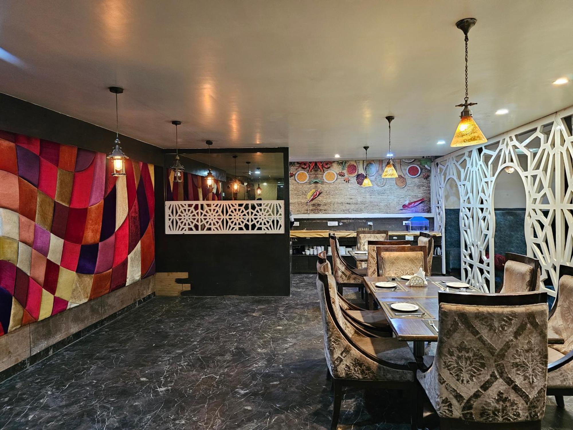 Hotel Mk Vivanta Gwalior Eksteriør billede