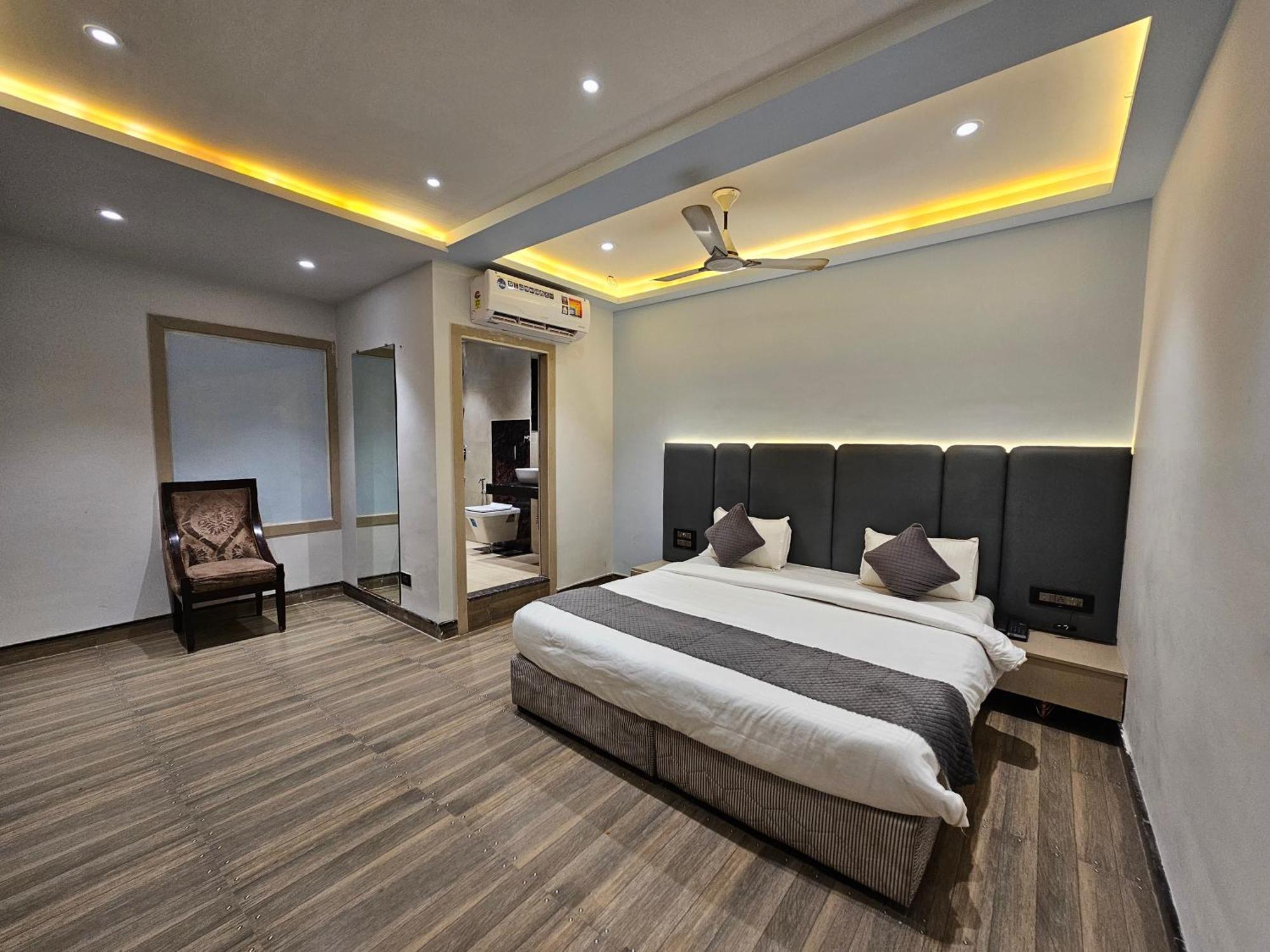 Hotel Mk Vivanta Gwalior Eksteriør billede