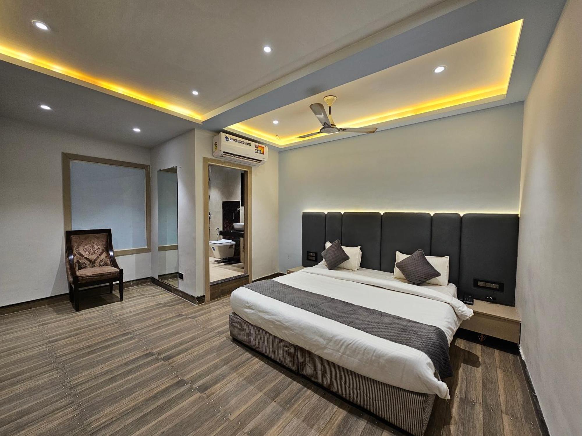 Hotel Mk Vivanta Gwalior Eksteriør billede
