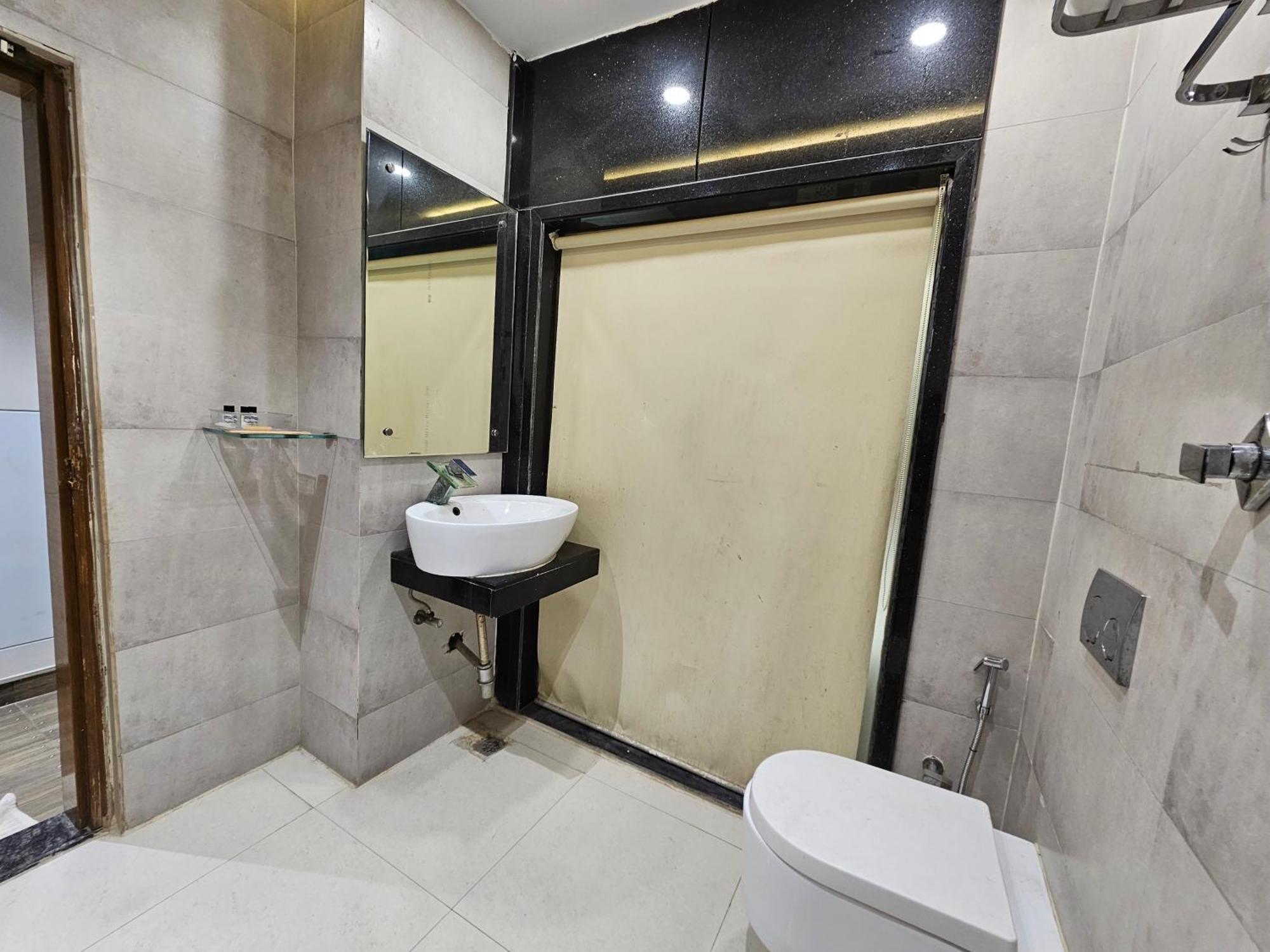Hotel Mk Vivanta Gwalior Eksteriør billede